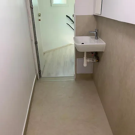 Hortenzia House With Free Parking 公寓 *